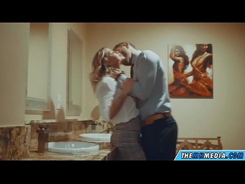 ❤️ Kai krūtininga blondinė vilioja tave viešajame tualete Super porno prie mūsų lt.com-porn-zog.ru ﹏